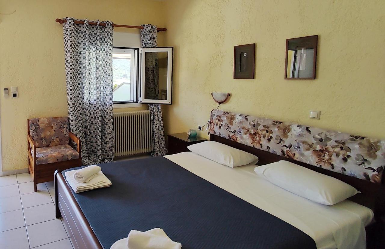 Studio Apartment with Sea View
