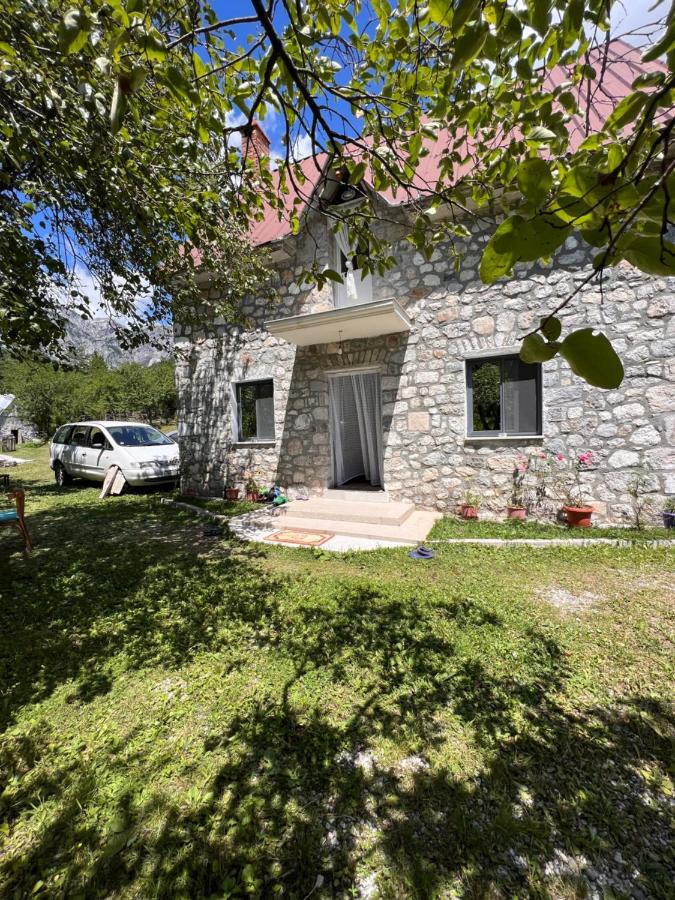 B&B Shkodra - Bujtina Milani - Bed and Breakfast Shkodra