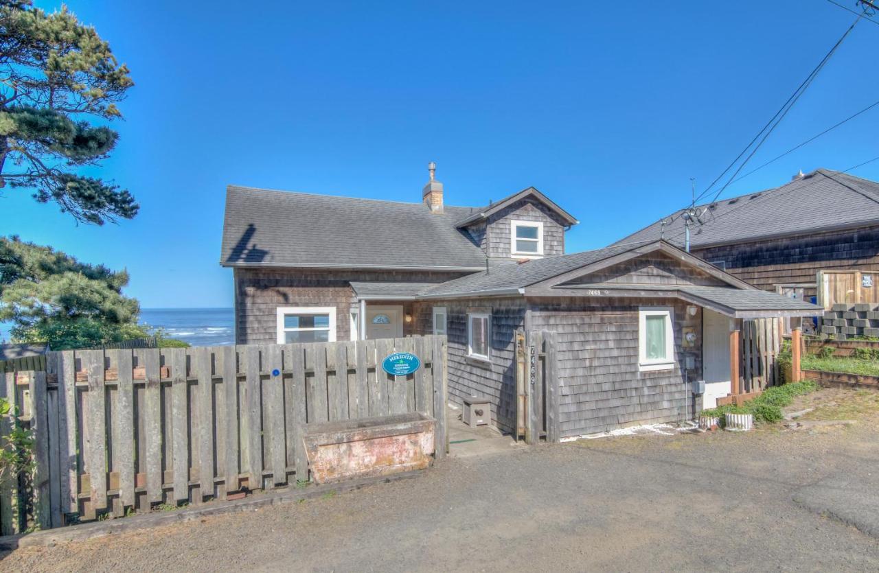 Two-Bedroom Holiday Home