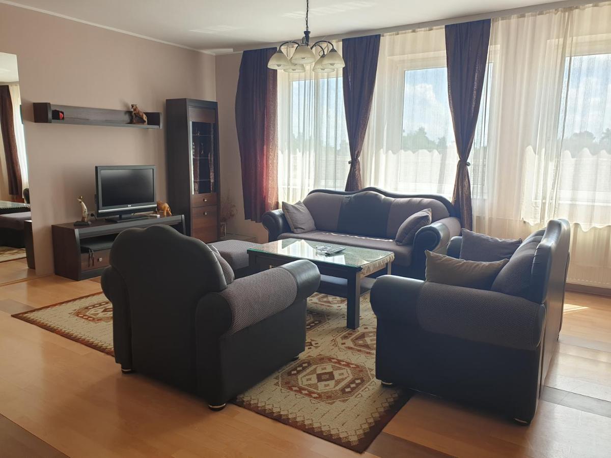 Atrijum apartmani Apatin - Bed and Breakfast