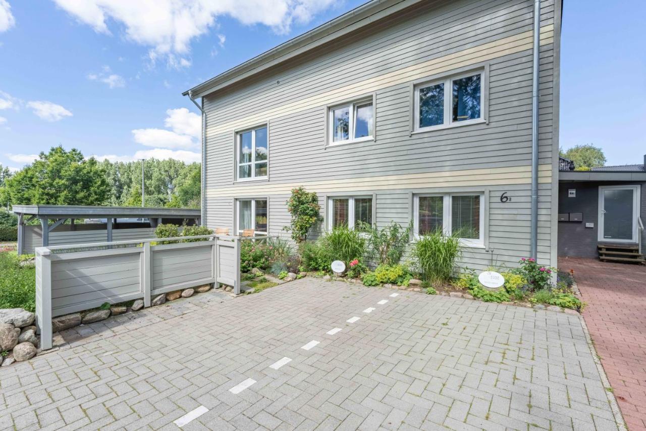SEASIDE APARTMENTS - BOATHOUSE - Bed and Breakfast