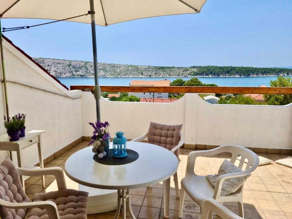 Sunny view Apartman - Ferienwohnung Barbat