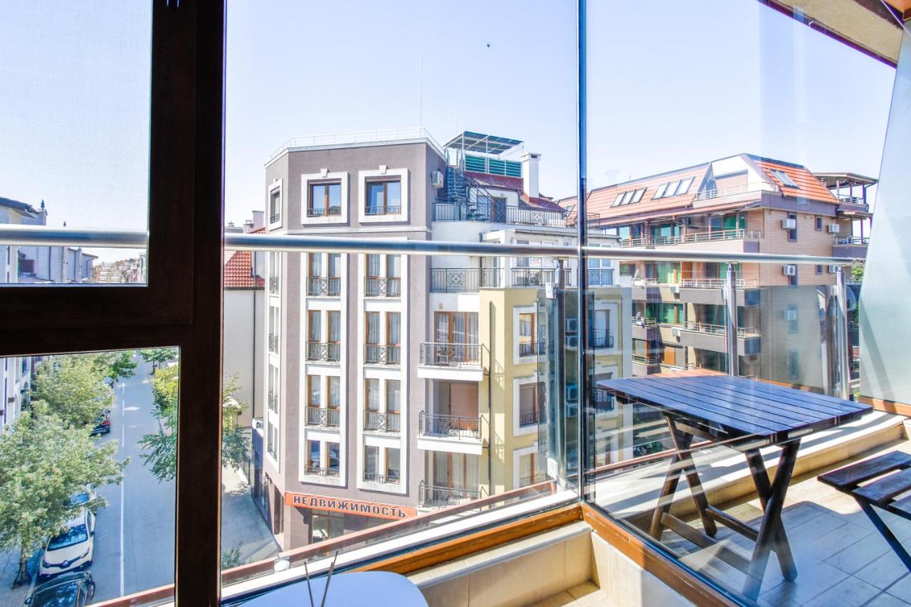 Modern Studios - Meters away from the beach - B&B