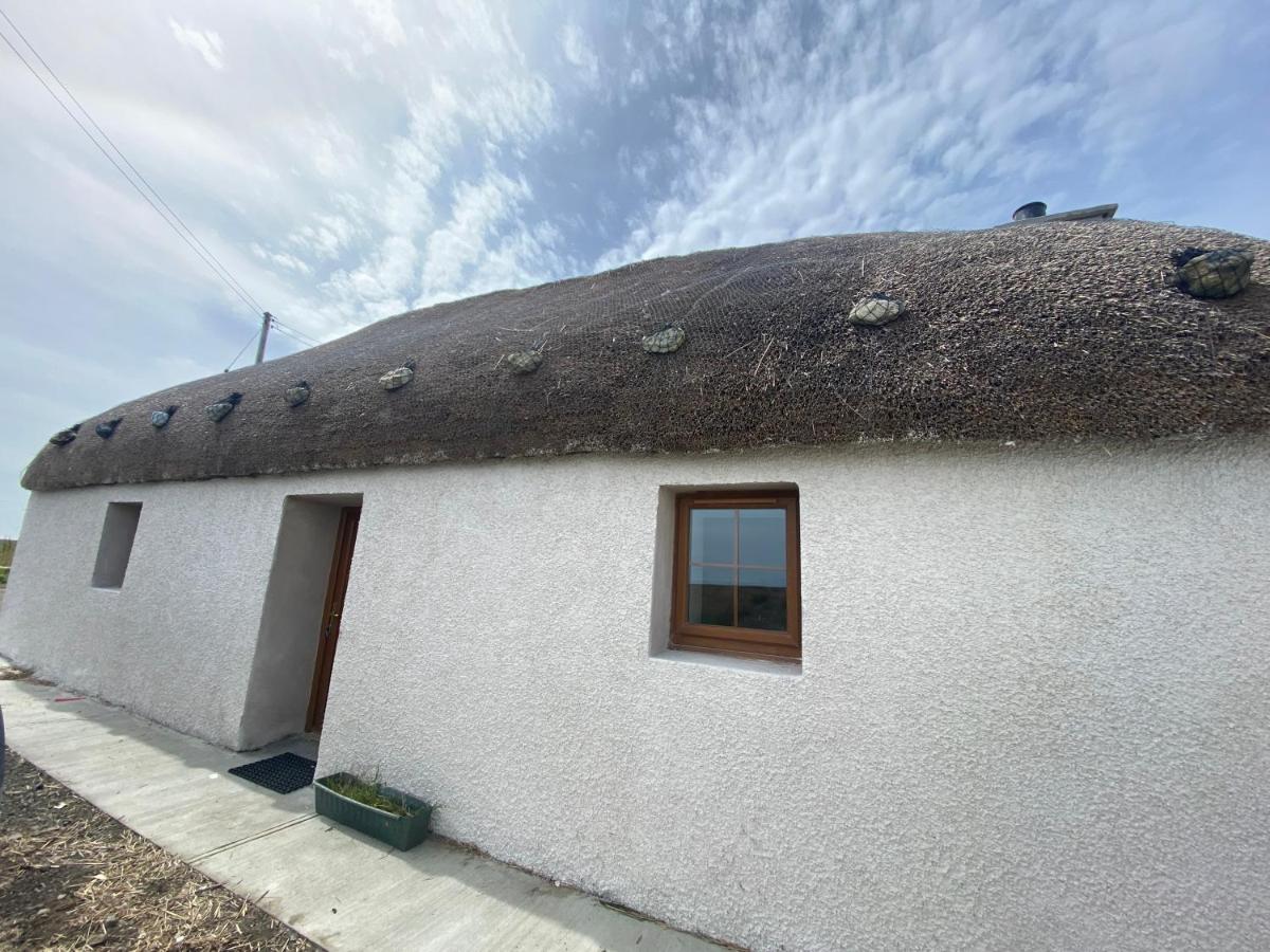 An Taigh Dubh- One bedroomed cottage - Bed and Breakfast