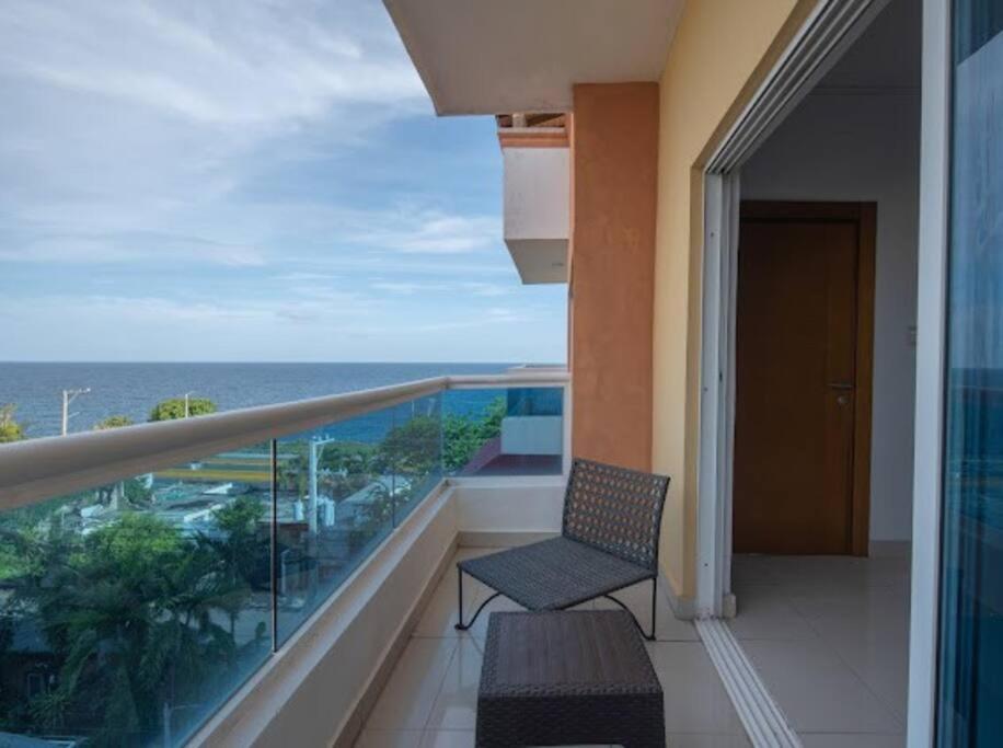 B&B Santo Domingo - Escape Oceanview Condo Next to Av. España - Bed and Breakfast Santo Domingo