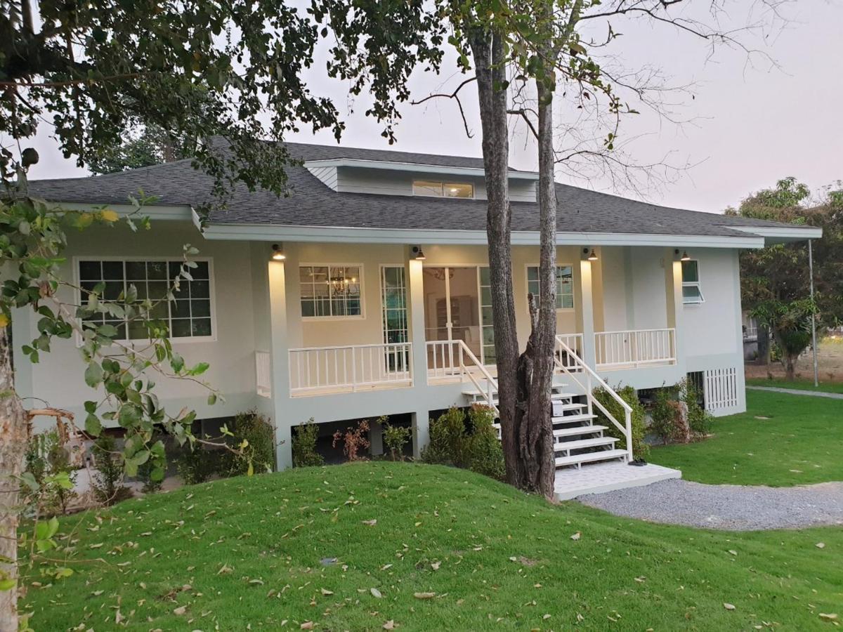 Brook Villa Khaoyai - B&B