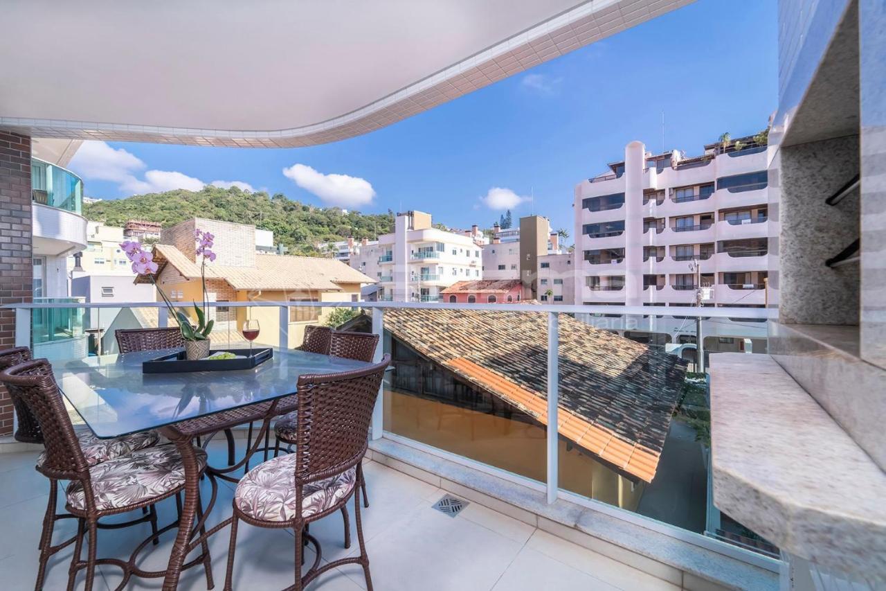 Boulevard 123 D - Apartamento com 3 dormitórios em elegante condomínio com piscina aquecida na praia do centro de Bombinhas - B&B Bombinhas