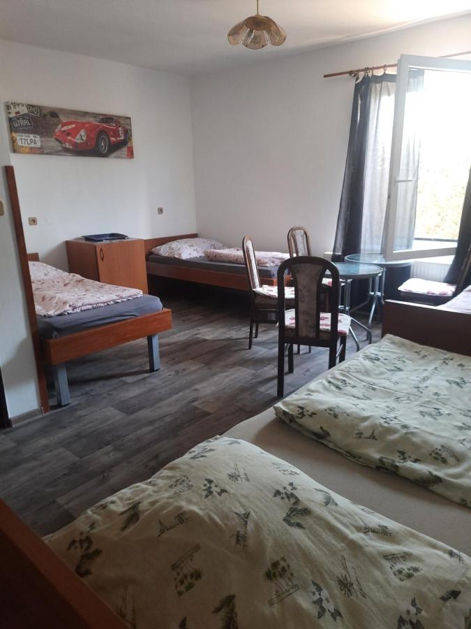 Classic Quadruple Room