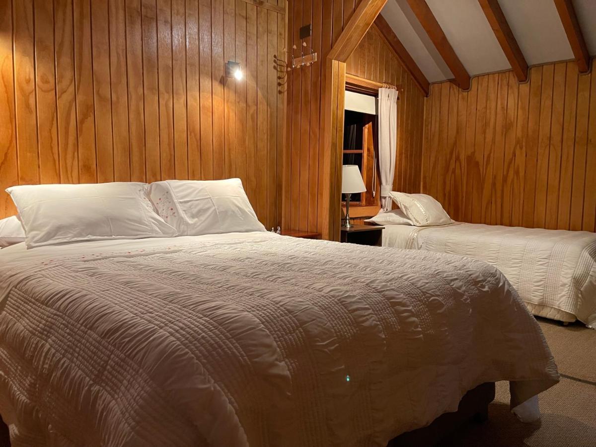 Twin Room with Private Bathroom