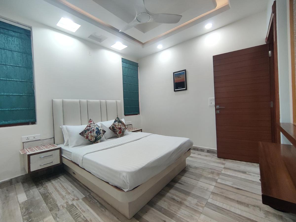 B&B Masuri - MOON3BHK By Wabi Sabi Stays - Bed and Breakfast Masuri