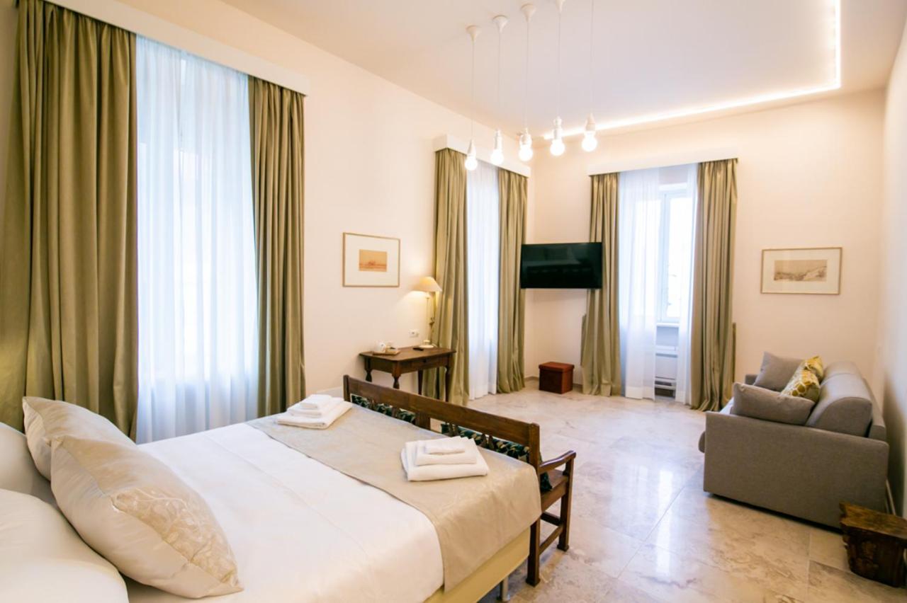 Deluxe Family Suite