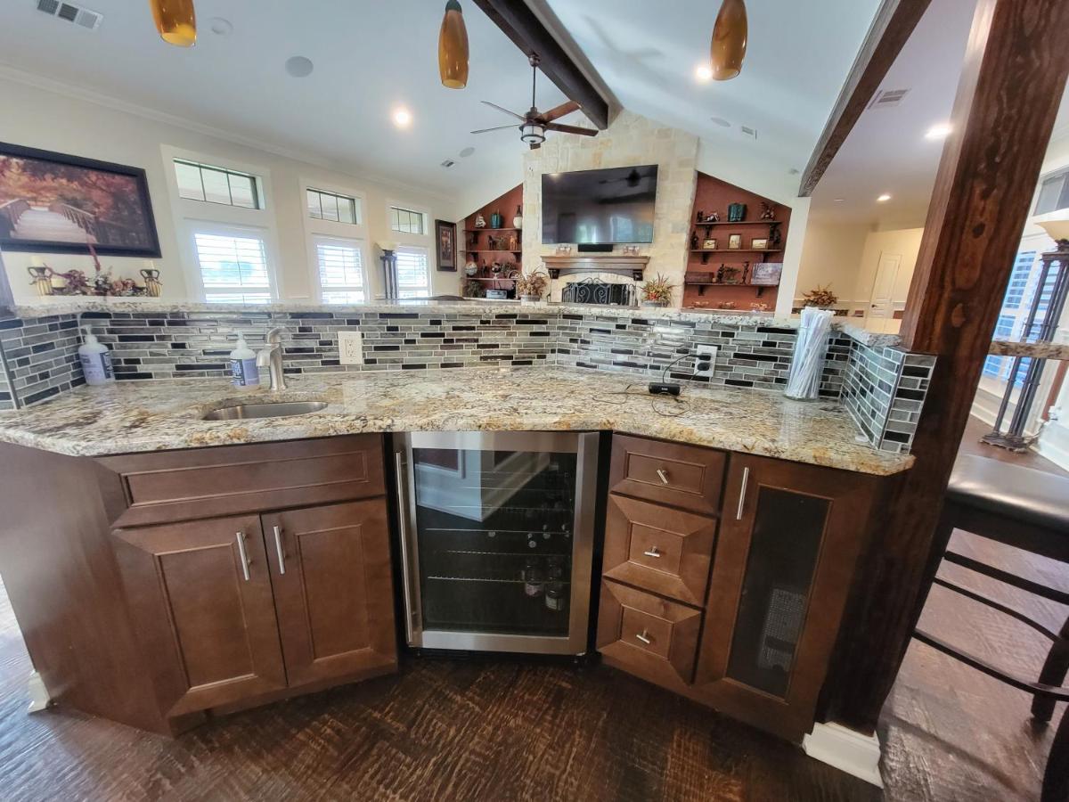 Newly Renovated Private Ranch Get-A-Way - B&B