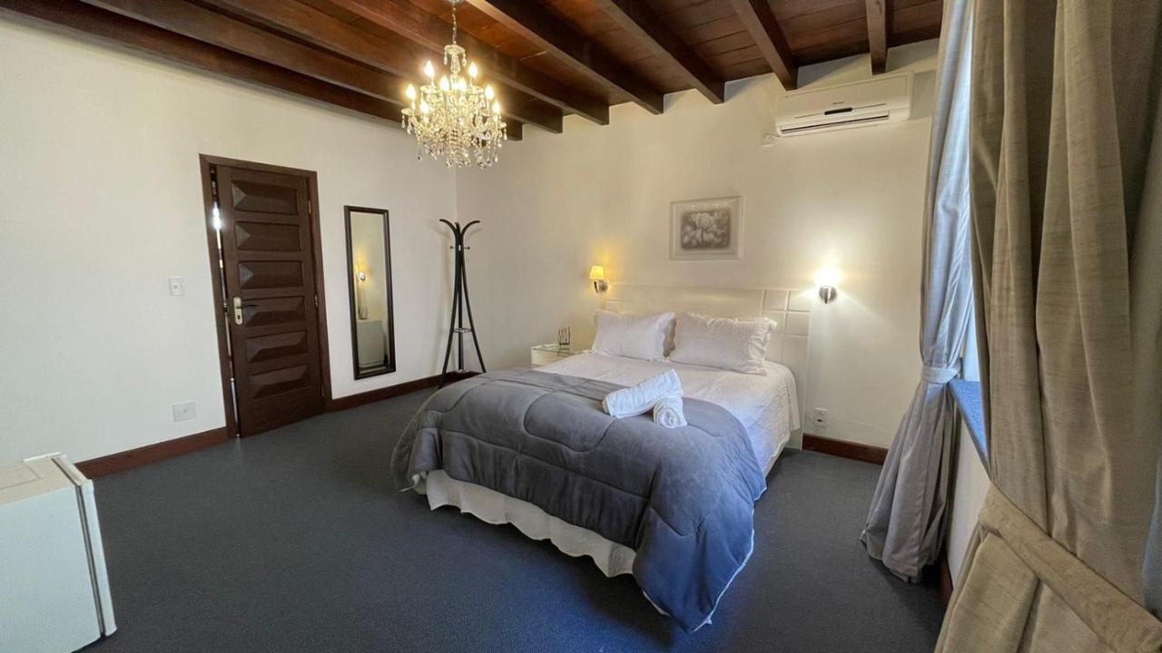 Deluxe Suite with Spa Bath