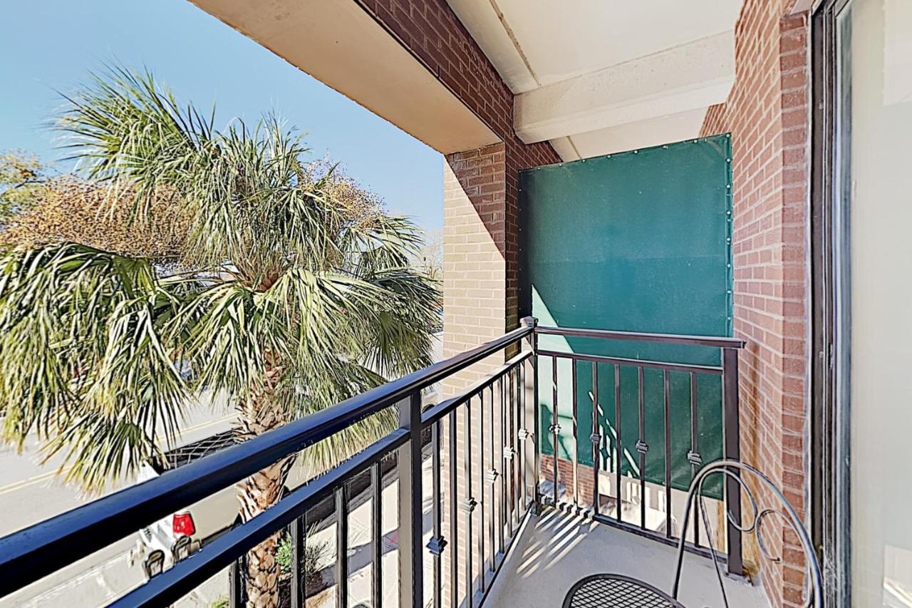 One Bedroom Apartment
