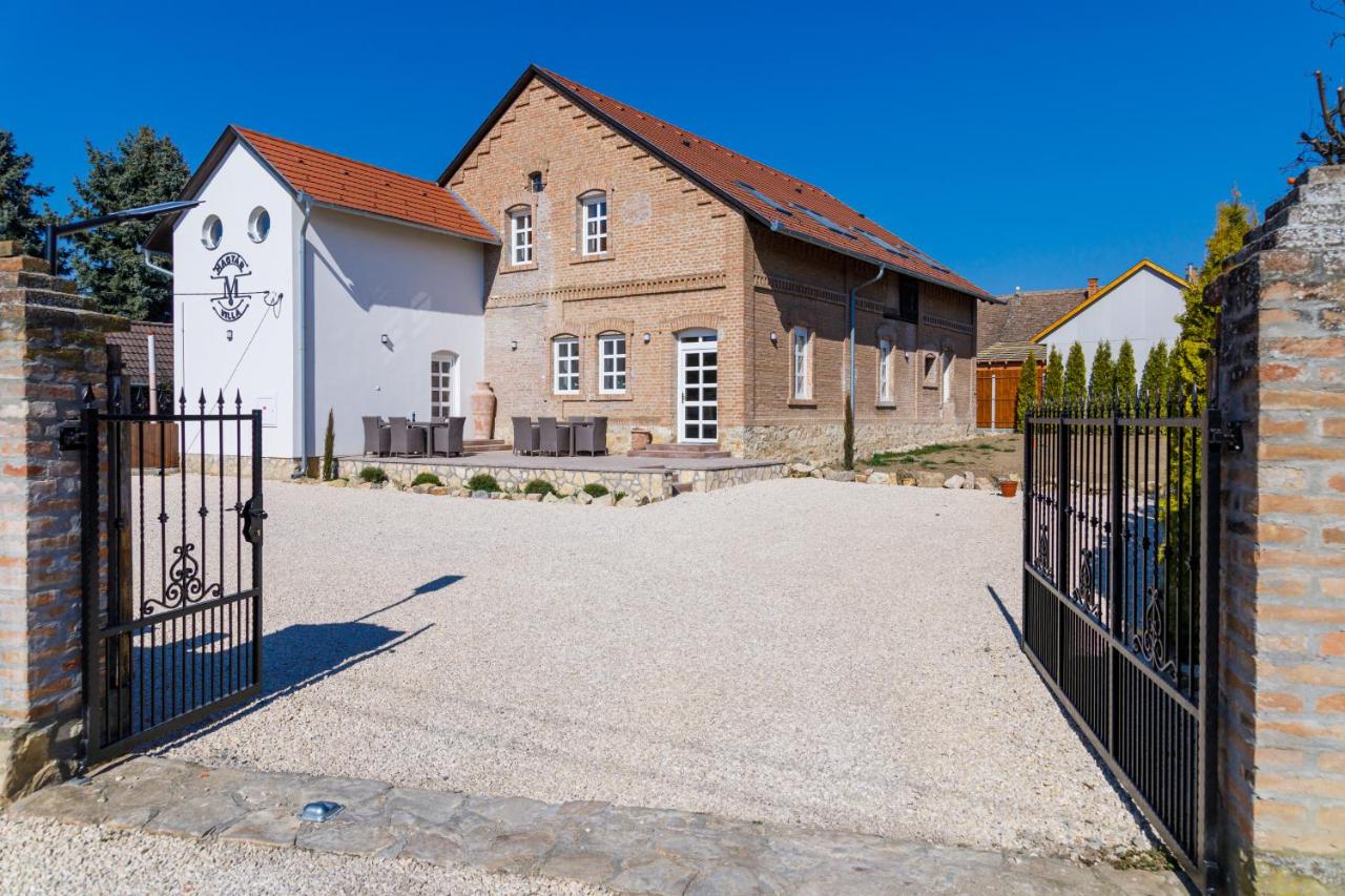 Magtár Villa - B&B Bóly