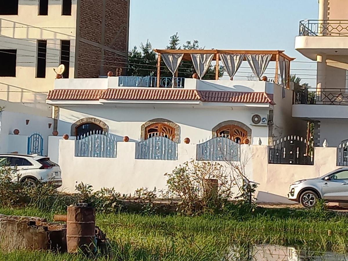 Villa Victoria Old Nile View - B&B Luxor