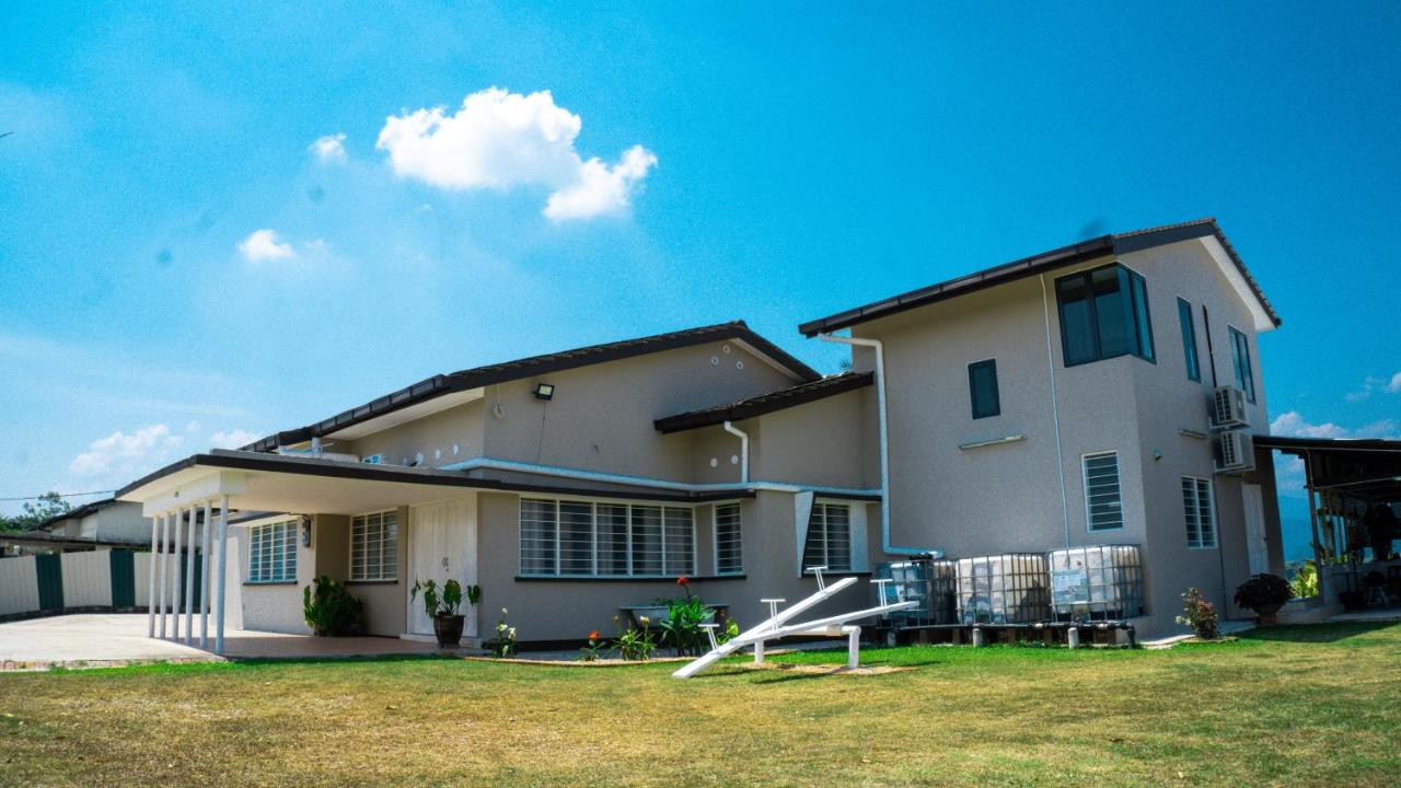 Villa with Garden View