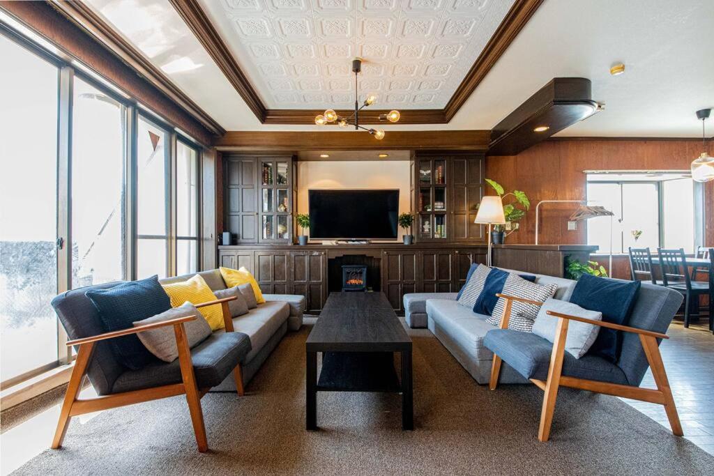 Sanacion Motomachi 7 なんばで150平米の広々空間 最大14名 Netflix見れます - Ferienwohnung Ōsaka