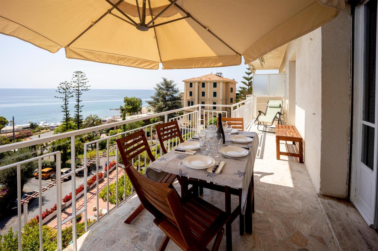 B&B Sanremo - Foce Charming Seaview Flat - Bed and Breakfast Sanremo