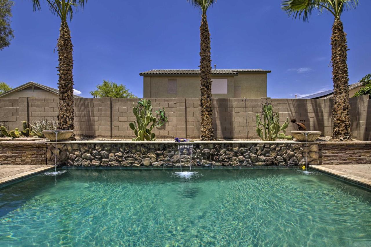 B&B Maricopa - Chic Maricopa Getaway with Outdoor Oasis and Pool - Bed and Breakfast Maricopa