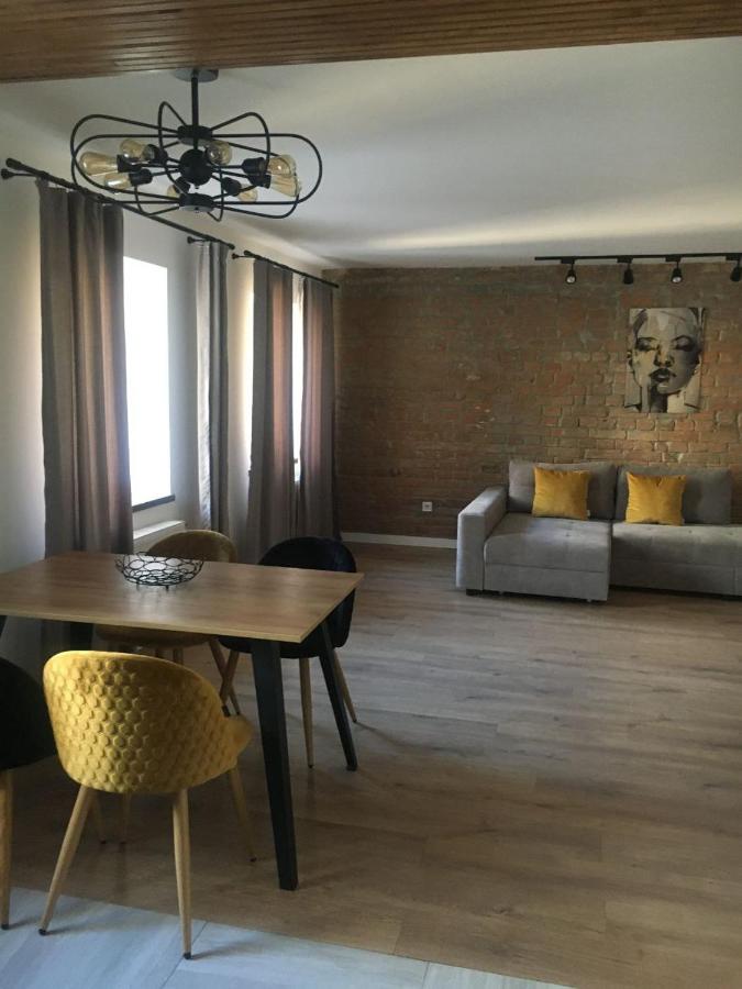 Дворівневі апартаменти на площі Ринок - B&B Leopoli