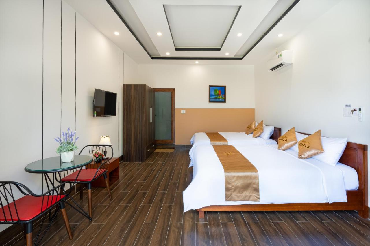 Twin Room with Pool View