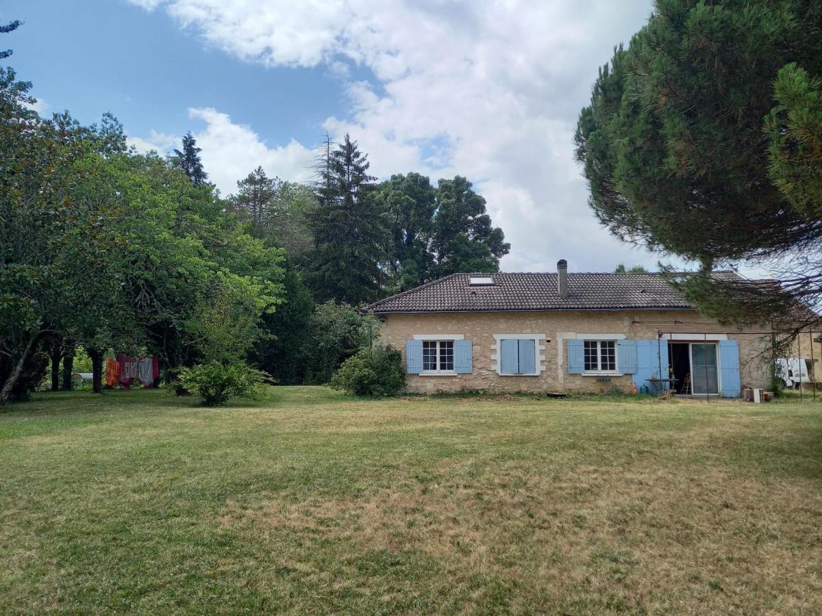 Maison au calme sur une propriété de 40 hectares - B&B