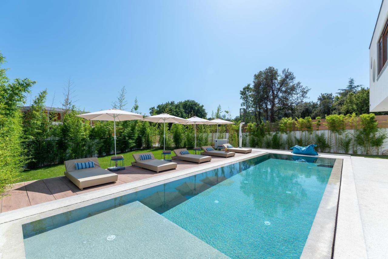 Villa near beach wih 12 meters long pool - Ferienwohnung Pjescana uvala