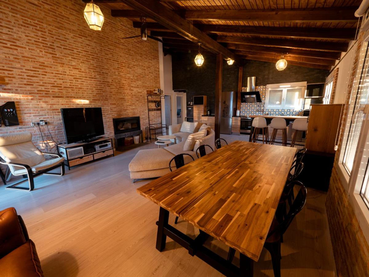 B&B Navamorcuende - Casa Rural La Molina 4* - Bed and Breakfast Navamorcuende