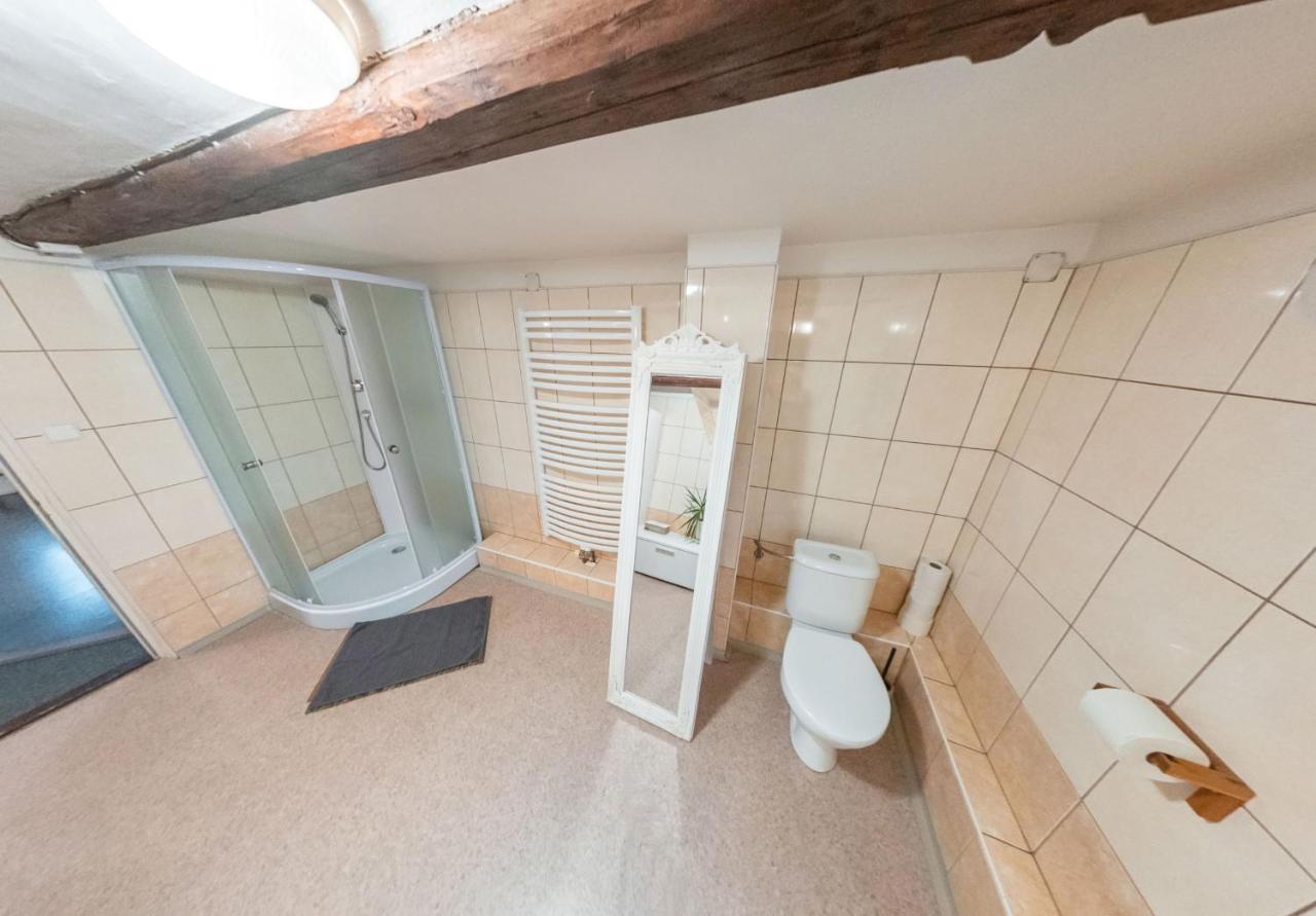 Three-Bedroom Apartment (6 Adults)