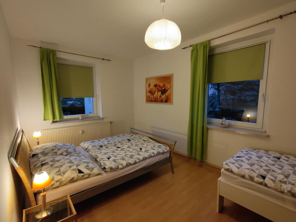 B&B Oelsnitz - Green Oelsnitz am Hegebach mit Netflix und Parkplatz Self Check-in - Bed and Breakfast Oelsnitz