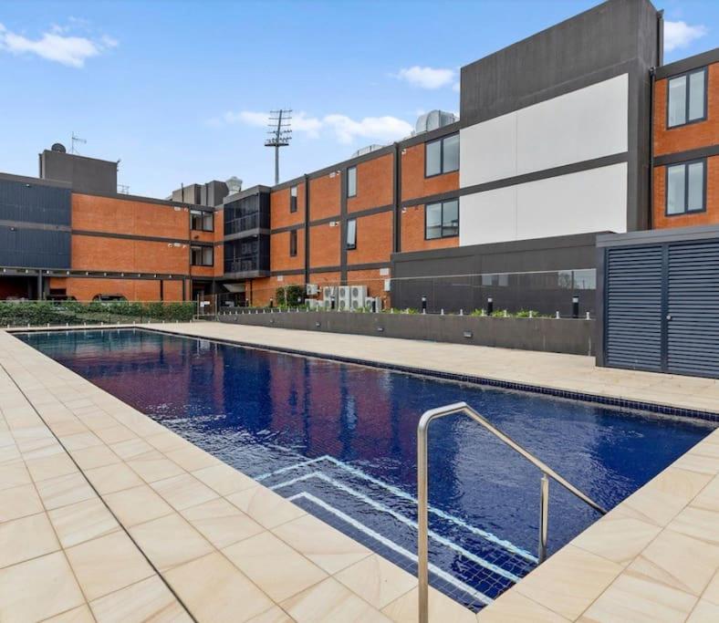 Luxury 3 bdm Spacious apt in the heart of Wagga - B&B