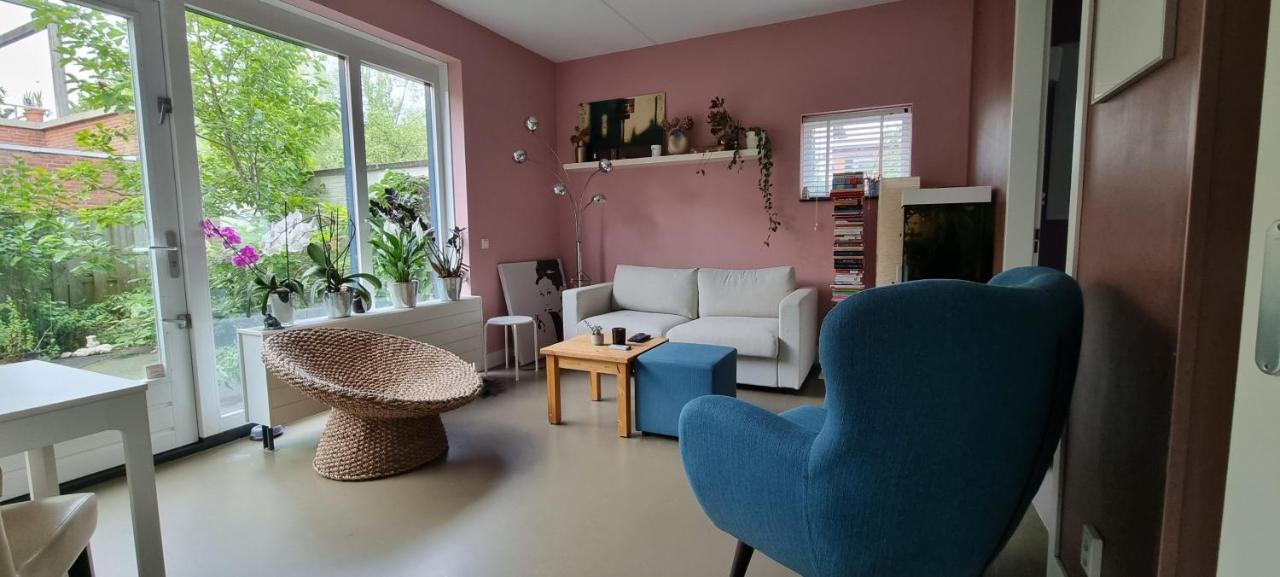 B&B Amsterdam - Lovely 1 bedroom apartment with garden - Bed and Breakfast Amsterdam