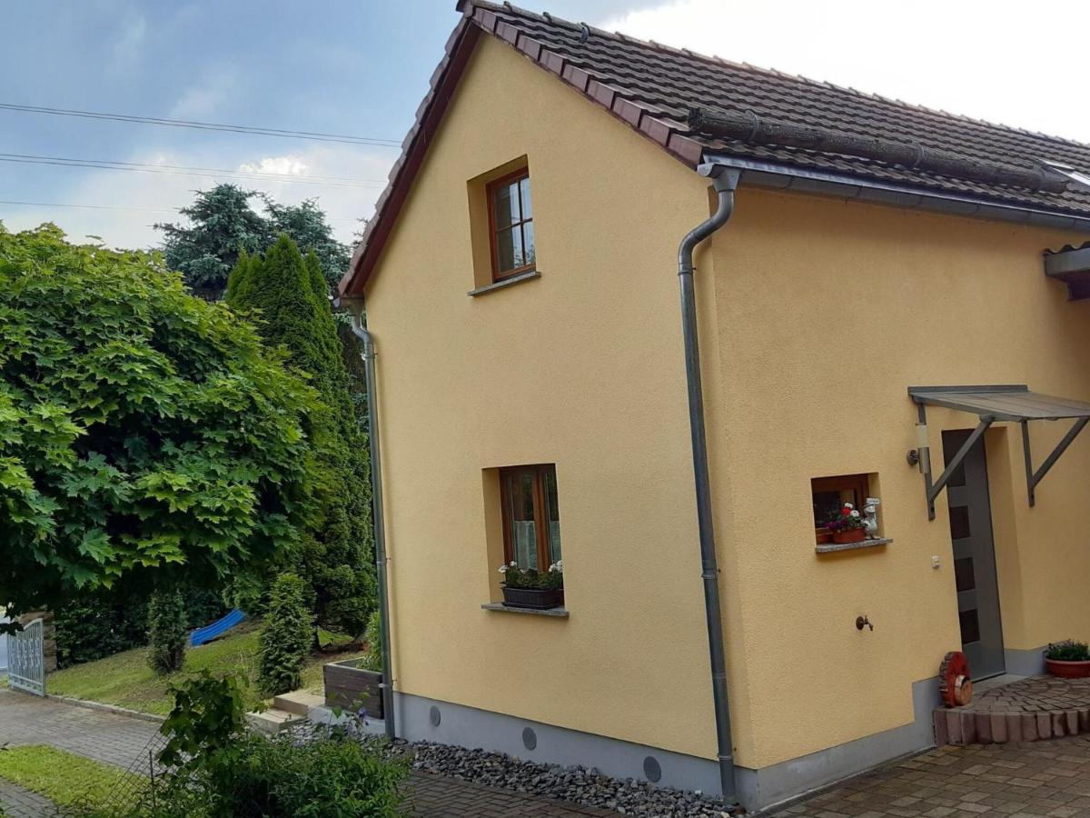 B&B Hohnstein - Modern holiday home on the outskirts of Saxon Switzerland with covered terrace - Bed and Breakfast Hohnstein