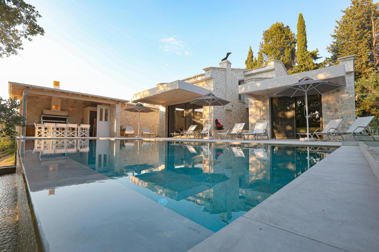 My Mediterranean Luxury Villa with Swimming Pool - B&B