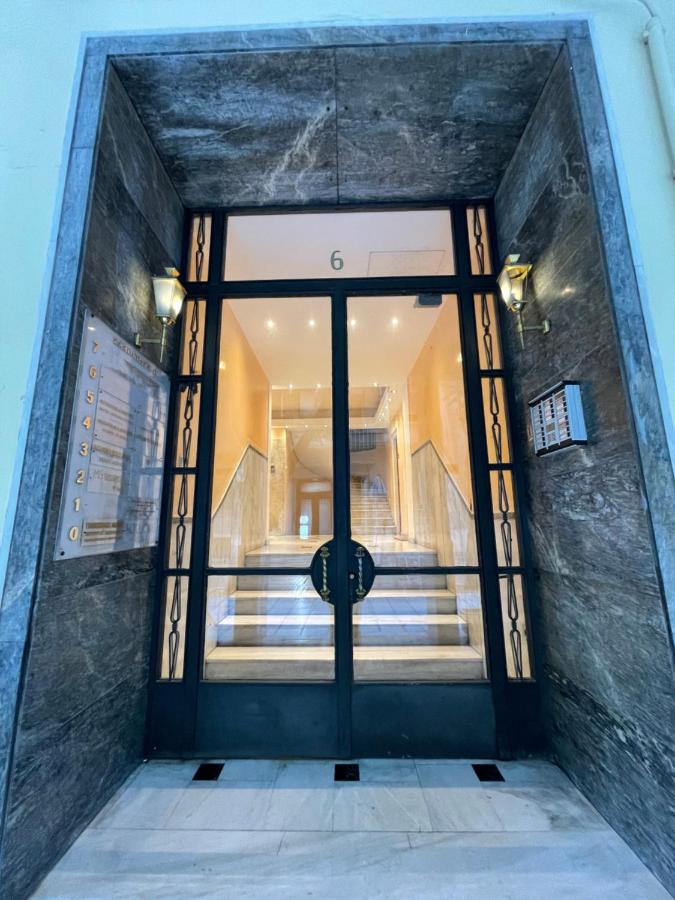 Parliament Place - B&B Atenas