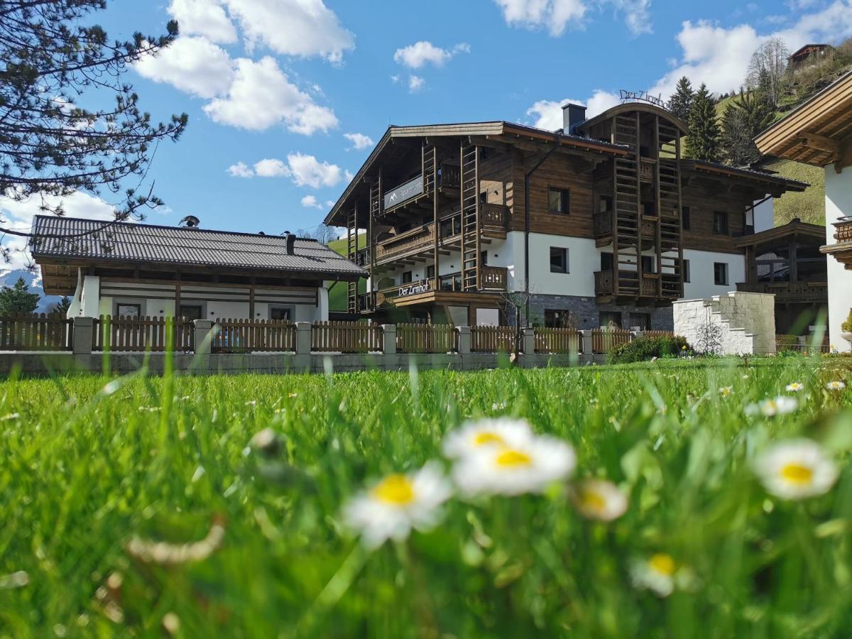 Der Zirmhof in Saalbach - Joker Card included in summer - Bed and Breakfast