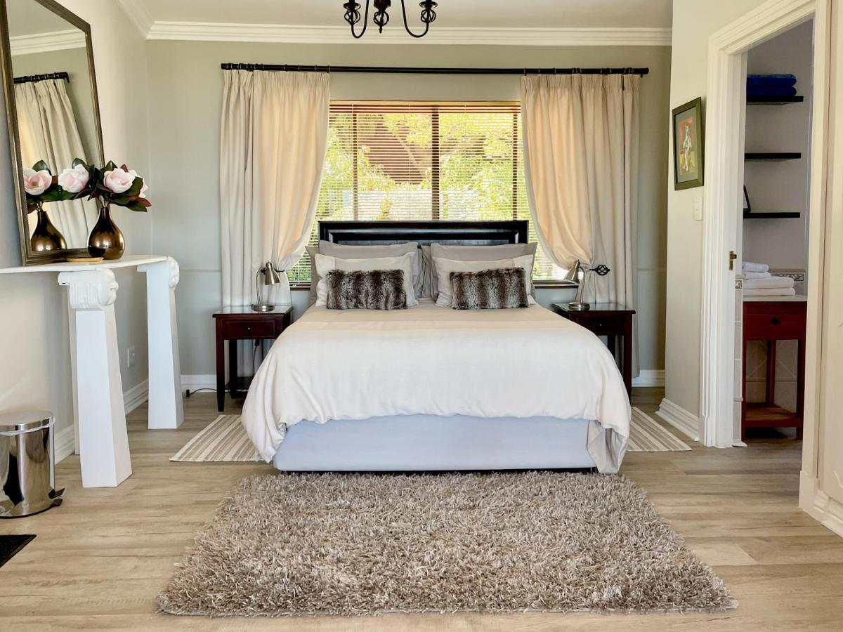 B&B Somerset West - Dream Views - Bed and Breakfast Somerset West