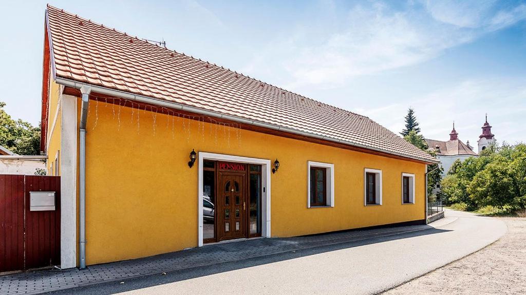 B&B Lechovice - Pension U Zámku - Bed and Breakfast Lechovice