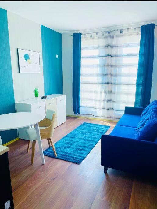 Sunny Day 6 - B&B
