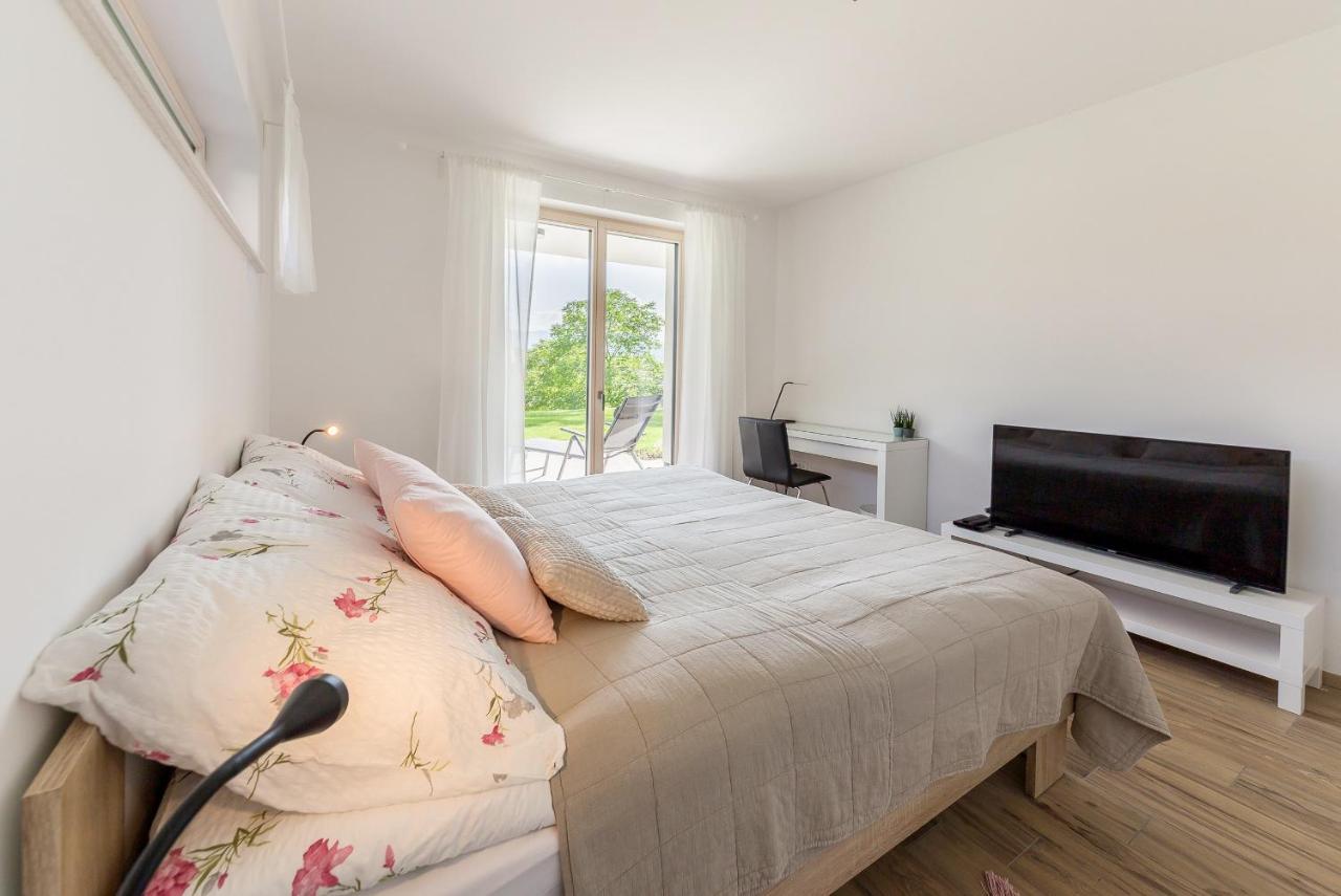 Deluxe Appartement met 2 Slaapkamers en Terras