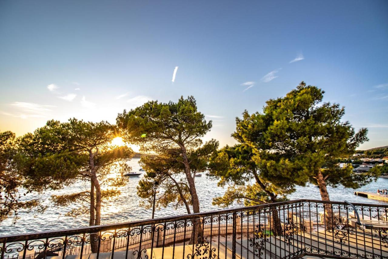 Villa Petrac - App5 & App5A - Ferienwohnung Rab