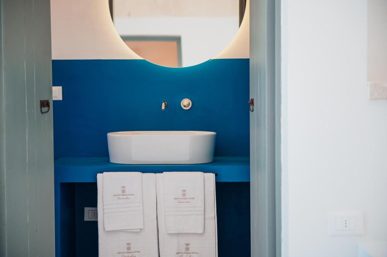 Queen Suite with Spa Bath
