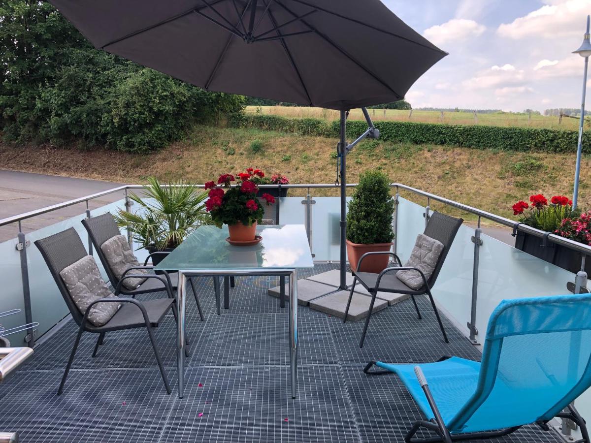 B&B Schlausenbach - Ferienwohnung Sonnenterrasse - Bed and Breakfast Schlausenbach