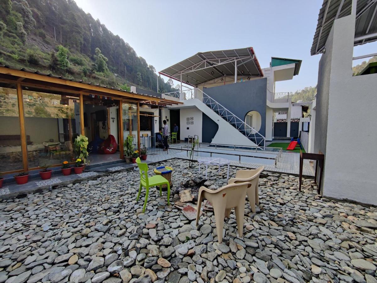 B&B Bhīm Tāl - A7resorts- 3bhk-Pool-Bonfire-River - Bed and Breakfast Bhīm Tāl