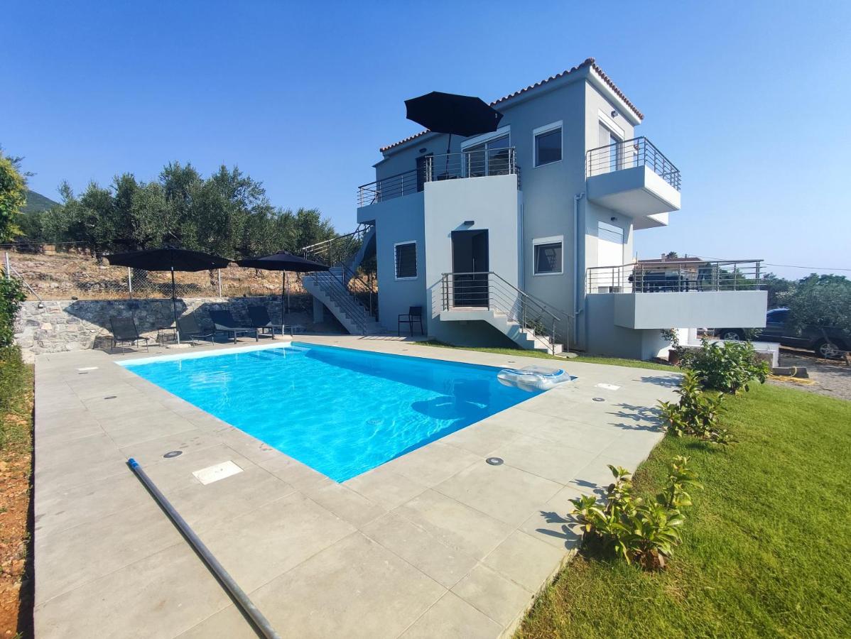 Evilenia Luxury Apartments - Ferienwohnung Kalamata