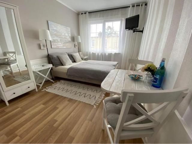 Economy Tweepersoonskamer met Gedeelde Badkamer