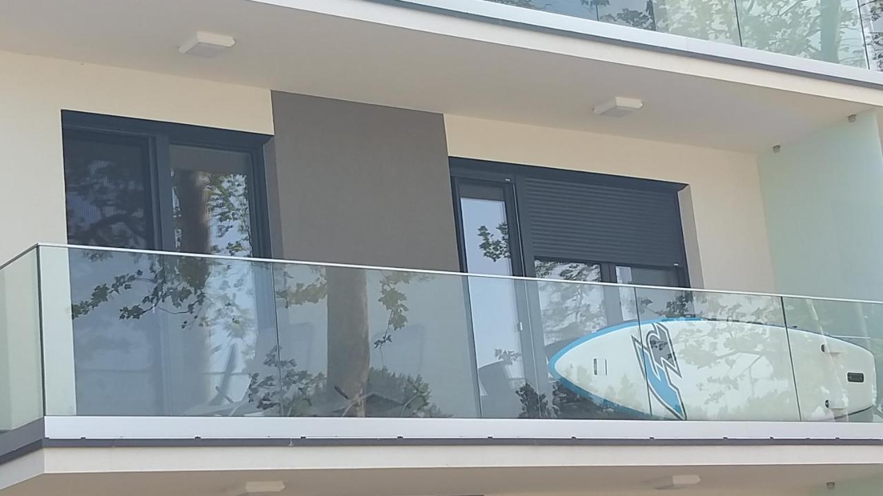 Platán Beach Apartman with lakeview - Ferienwohnung