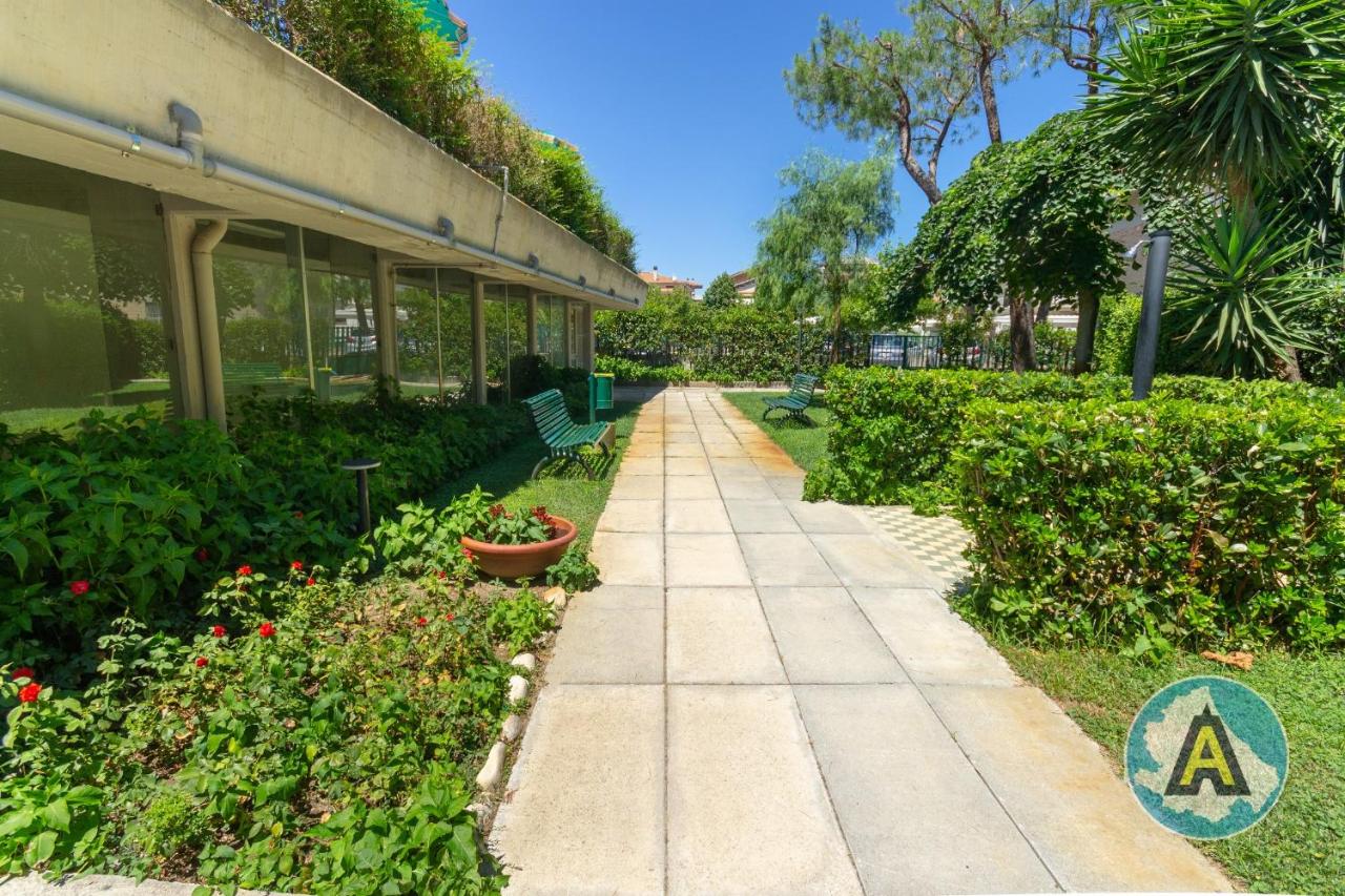 Appartamento in residence con piscina a Silvi Marina - B&B Silvi Paese