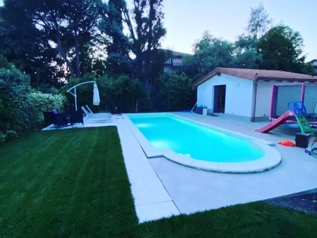 Appartamento con giardino, La Casa di G&G - B&B Marina di Carrara